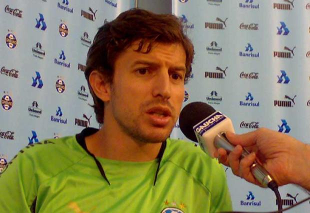 Tcheco assina contrato com o Grêmio na terça-feira Alexandre Ernst/