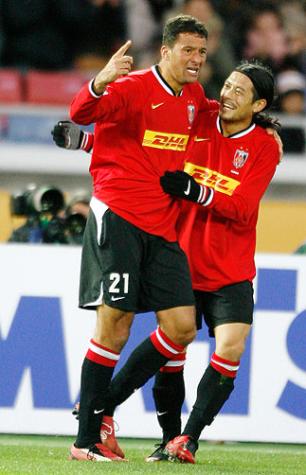 Washington brilha e Urawa conquista terceiro lugar Shizuo Kambayashi/AP Washington brilha e Urawa conquista terceiro lugar Shizuo Kambayashi/AP