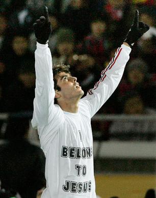 Kaká é eleito o melhor jogador da decisão do Mundial Koji Sasahara/AP