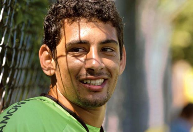 Benfica estaria se recusando a negociar Diego Souza com o Grêmio Arivaldo Chaves / Benfica estaria se recusando a negociar Diego Souza com o Grêmio Arivaldo Chaves /