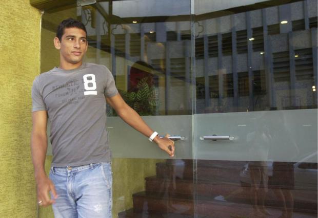 Grêmio fica sem Diego Souza, que vai para o Palmeiras Emílio Pedroso/