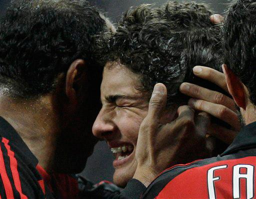 Pato diz que Fenômeno é Ronaldo Alberto Pellaschiar/AP Pato diz que Fenômeno é Ronaldo Alberto Pellaschiar/AP