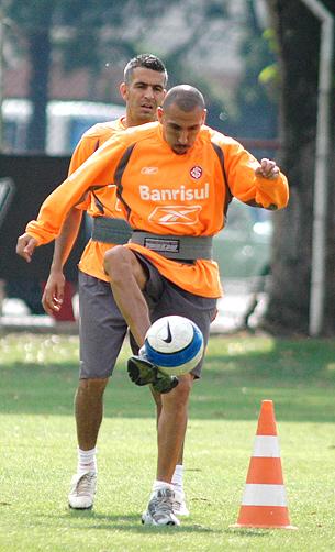 Preparador físico do Inter elogia recuperação de Guiñazu Marcelo Campos, divulgação, Banco de Dados, 20/11/2007 / Preparador físico do Inter elogia recuperação de Guiñazu Marcelo Campos, divulgação, Banco de Dados, 20/11/2007 /