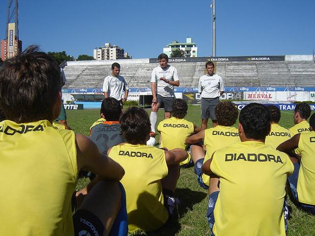 Novo Hamburgo apresenta técnico Gilmar Iser Eduardo Pires, Divulgação/ Novo Hamburgo apresenta técnico Gilmar Iser Eduardo Pires, Divulgação/