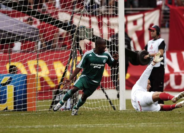 Makelele deve se apresentar no Grêmio após a final do Paulistão Daniel Marenco  /