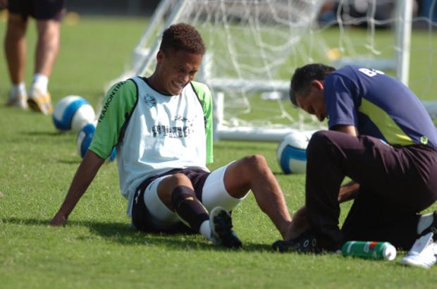 Gremista Soares mostra respeito e diz que o Ivoti não é bobo Ronaldo Bernardi/ Gremista Soares mostra respeito e diz que o Ivoti não é bobo Ronaldo Bernardi/