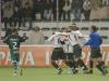 Jogadores do Corinthians-Al comemoram o gol