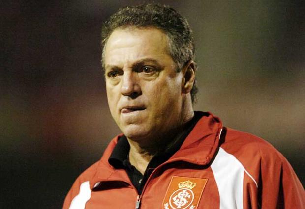 Abel comemora vantagem e espera outra postura do Sport em Recife Jefferson Botega/