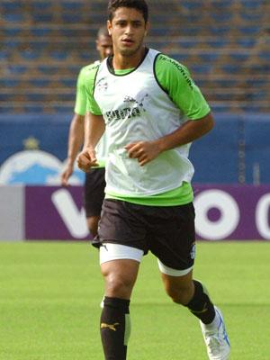 Léo pode retornar ao Grêmio contra o Ipatinga  Arivaldo Chaves  /