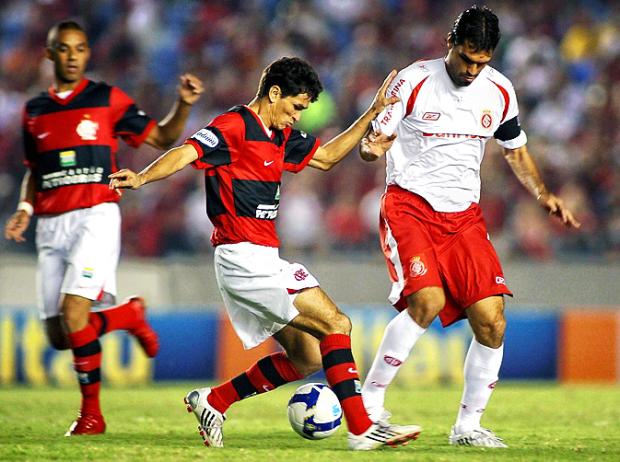 Nilmar diz que jogadores do Inter devem levantar a cabeça Márcia Feitosa, Vipcomm /