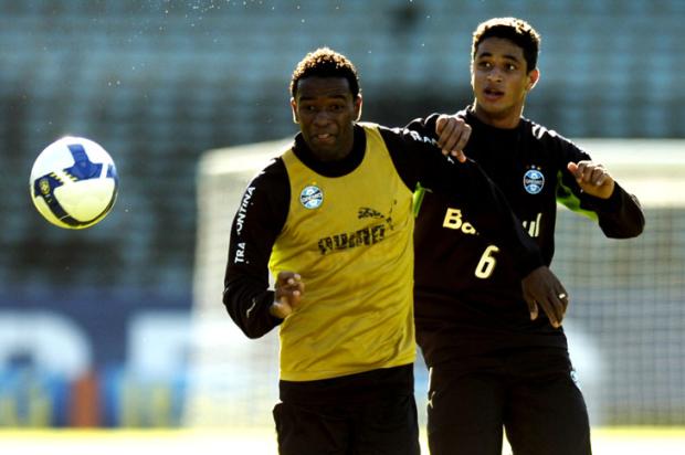 Com Reinaldo no ataque, Grêmio enfrenta o Vasco no RJ Jefferson Botega / Com Reinaldo no ataque, Grêmio enfrenta o Vasco no RJ Jefferson Botega /