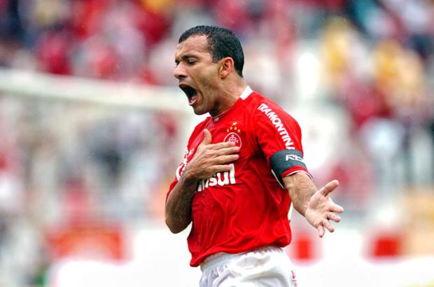 Iarley não sabe se vai comemorar gol contra o Inter Daniel Marrenco / Iarley não sabe se vai comemorar gol contra o Inter Daniel Marrenco /