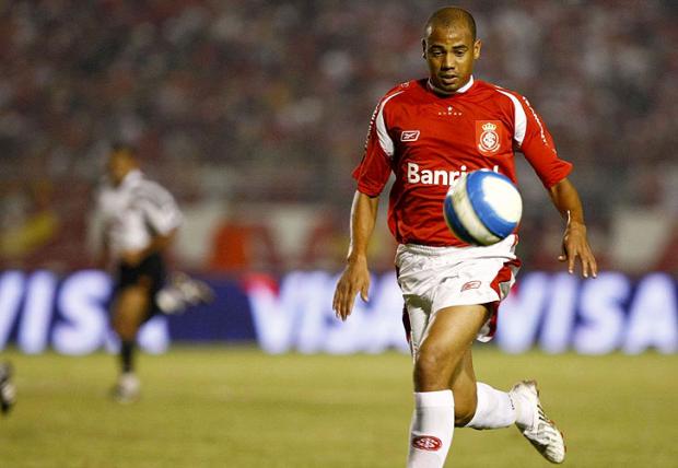 Atacante Gil desmente negociação com o Botafogo Daniel Marenco/ Atacante Gil desmente negociação com o Botafogo Daniel Marenco/