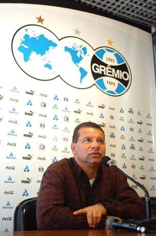 Roth diz que Grêmio precisa encontrar opções para fugir da marcação Valdir Friolin / Roth diz que Grêmio precisa encontrar opções para fugir da marcação Valdir Friolin /