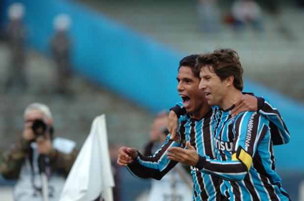 Willian Magrão é examinado e deve ser desfalque contra o Goiás Fernando Gomes/ Willian Magrão é examinado e deve ser desfalque contra o Goiás Fernando Gomes/