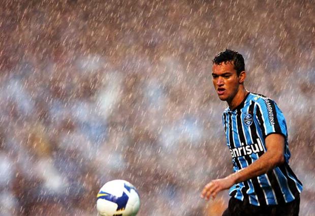 Réver diz que todos cobram uns dos outros no grupo do Grêmio Ricardo Duarte/ Réver diz que todos cobram uns dos outros no grupo do Grêmio Ricardo Duarte/