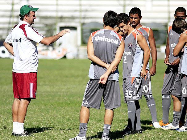 Fernando pode ocupar vaga de Arouca no Flu contra o Grêmio Agência, Photocâmera/ Fernando pode ocupar vaga de Arouca no Flu contra o Grêmio Agência, Photocâmera/