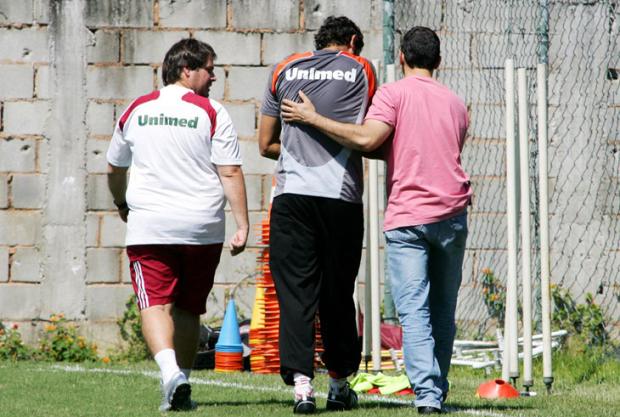 Fernando Henrique se machuca e desfalca Flu contra o Grêmio Ricardo Ayres, Photocamera/ Fernando Henrique se machuca e desfalca Flu contra o Grêmio Ricardo Ayres, Photocamera/