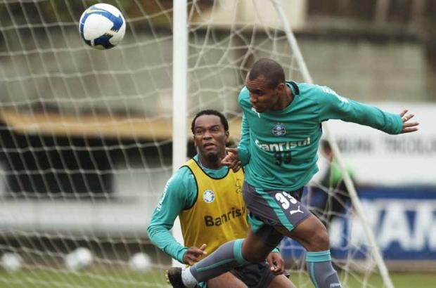 Jogadores do Grêmio evitam favoritismo contra o Goiás Daniel Marenco/
