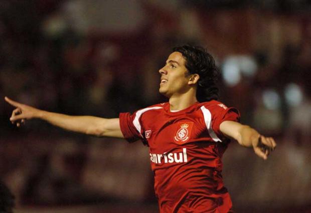 Inter abre 20 vitórias de vantagem em Gre-Nais Diego Vara, especial / Inter abre 20 vitórias de vantagem em Gre-Nais Diego Vara, especial /