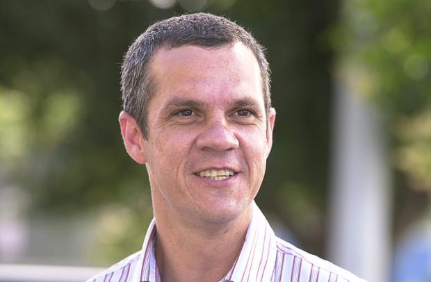 Vicente Martins ressalta responsabilidade de comandar o Grêmio Guaracy Andrade, Banco de Dados - 16/09/2003 /