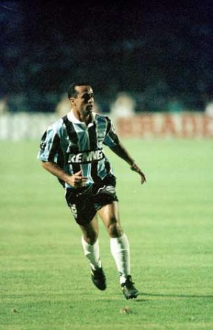 Aílton, autor do gol do título de 96, está na torcida pelo Grêmio Paulo Franken/ Aílton, autor do gol do título de 96, está na torcida pelo Grêmio Paulo Franken/