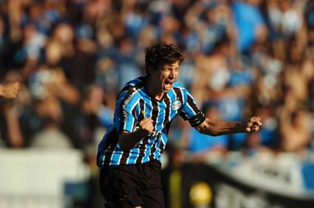Grêmio vence o Atlético-MG, mas perde o título do Brasileirão Mauro Vieira/ Grêmio vence o Atlético-MG, mas perde o título do Brasileirão Mauro Vieira/