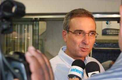 Krieger diz que contratação de meia é prioridade Divulgação, Grêmio / Krieger diz que contratação de meia é prioridade Divulgação, Grêmio /