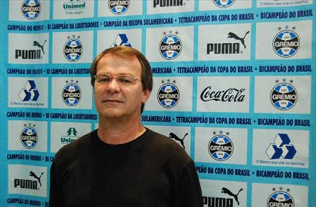 Meira demite Paulo Deitos, coordenador das categorias de base do Grêmio Divulgação/ Meira demite Paulo Deitos, coordenador das categorias de base do Grêmio Divulgação/