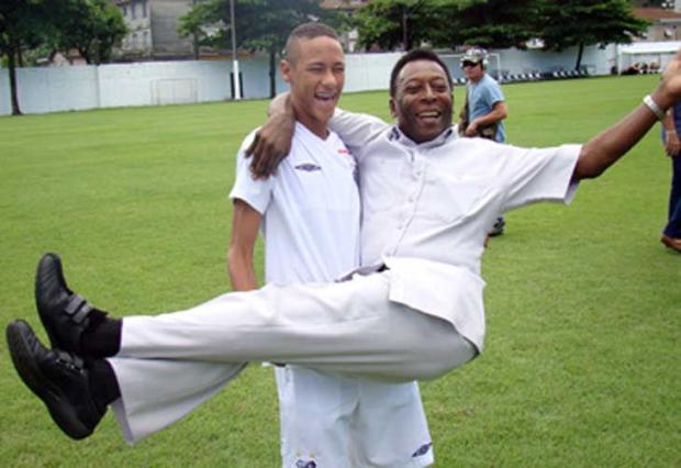 Pelé entre os cotados para treinar o Santos Divulgação, Santos  /