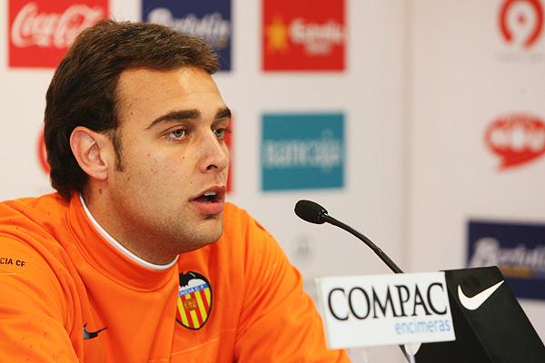 Valencia negocia empréstimo de Renan para o Xerez Divulgação, site do Valencia /