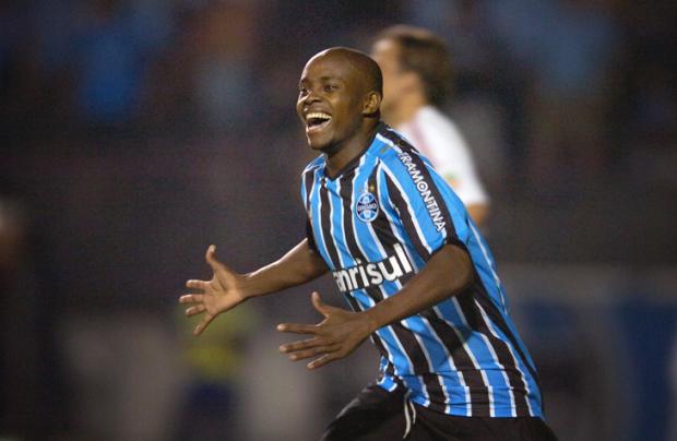 Mesmo na reserva, Makelele já marcou quatro gols no Gauchão Jefferson Botega/ Mesmo na reserva, Makelele já marcou quatro gols no Gauchão Jefferson Botega/