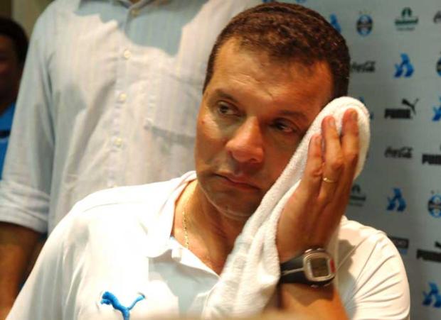 Kroeff apela à torcida: Não abandonem o Grêmio na Libertadores Fernando Gomes/