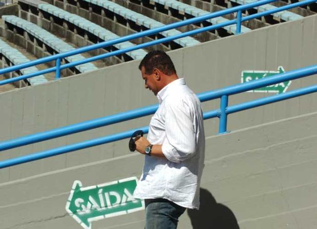 Jogadores do Grêmio ficam felizes com acerto entre Roth e Atlético-MG Fernando Gomes  /
