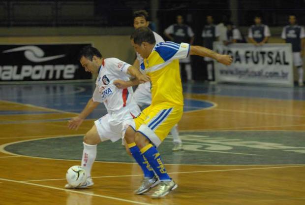 Krona Joinville vence Petrópolis por 4 a 3 na estreia da Liga Futsal Fabrizio Motta/ Krona Joinville vence Petrópolis por 4 a 3 na estreia da Liga Futsal Fabrizio Motta/