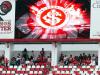 O placar eletrônico do Beira-Rio ligado para a partida