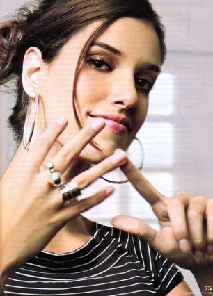 Os 15 hábitos saudáveis da mulher inteligente Revista Claudia, Reprodução/ Os 15 hábitos saudáveis da mulher inteligente Revista Claudia, Reprodução/
