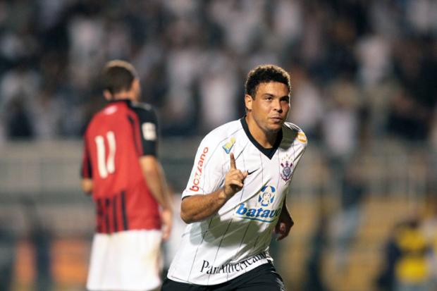 Ronaldo diz que vencer o Vasco é obrigação para o Corinthians Ari Ferreira, Lancepress/ Ronaldo diz que vencer o Vasco é obrigação para o Corinthians Ari Ferreira, Lancepress/