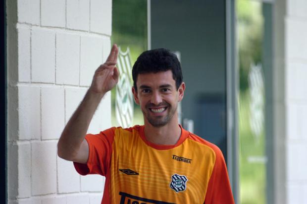 Ansiedade está prejudicando o Figueirense, avalia meia Fernandes Ricardo Duarte/