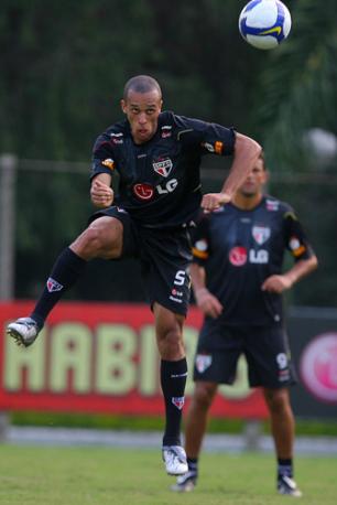 Muricy pede reforços para a zaga do São Paulo Gaspar Nóbrega, VIPCOMM/