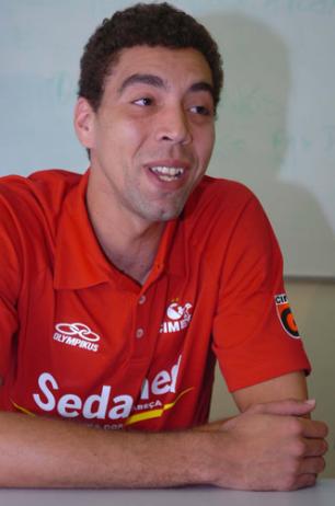 Cimed aposta na recuperação do oposto Bob Julio Cavalheiro/ Cimed aposta na recuperação do oposto Bob Julio Cavalheiro/