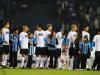 Os jogadores do Grêmio entraram em campo com a camisa da campanha "Crack, nem pensar"
