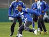 O atacante Robinho deve ser titular amanhã contra o Uruguai pelas Eliminatórias da Copa 2010