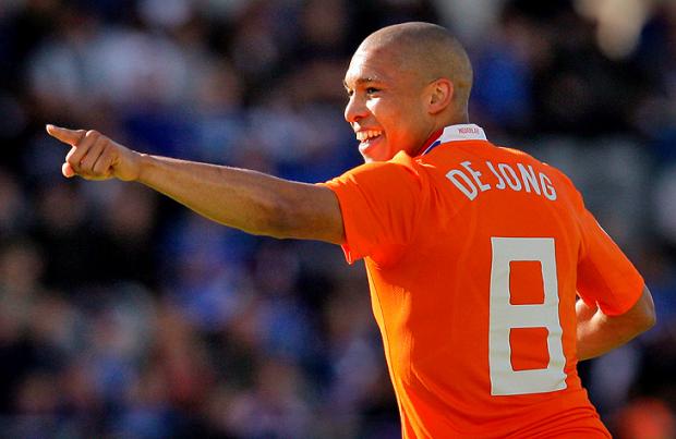 Holanda bate Islândia e garante vaga na Copa 2010 Koen Van Weel, EFE/