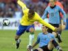 Luis Fabiano levou muito perigo a meta Uruguaia