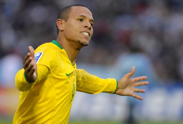 Nilmar e Pato disputam vaga de Luís Fabiano no ataque da Seleção Matilde Campodonico, AP /