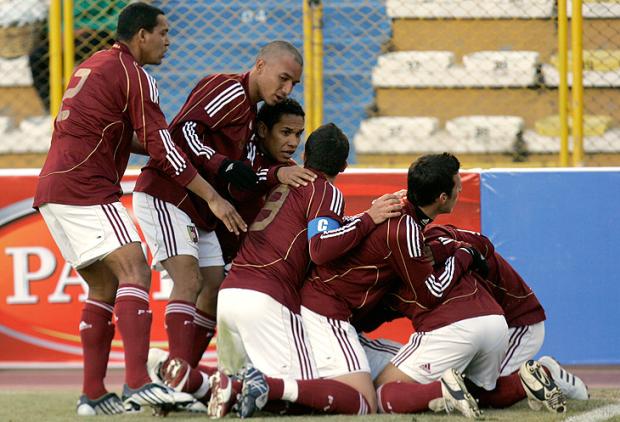 Venezuela surpreende a Bolívia em La Paz Dado Galdieri, AP/