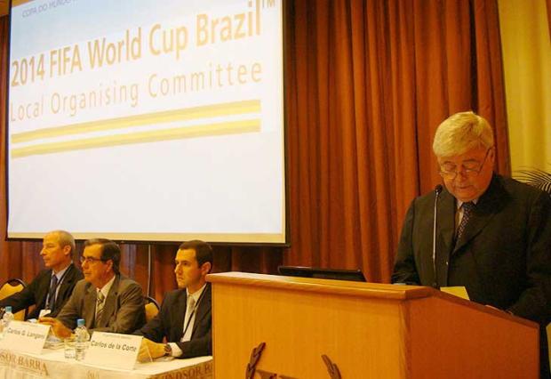 Comitiva gaúcha comemora resultados de reunião sobre Copa de 2014 Divulgação, CBF/