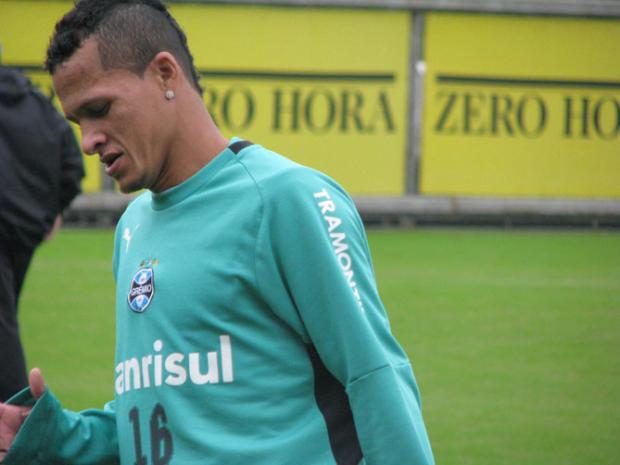 Duda Kroeff se diz otimista quanto à permanência de Souza Vinicius Rebello/