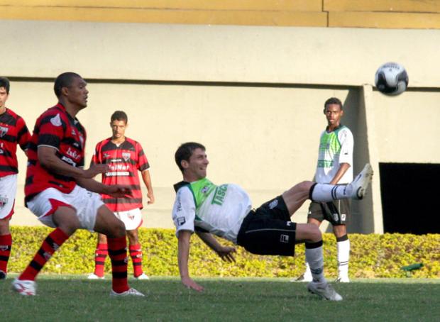 Pedrinho reconhece que não vive um bom momento no futebol Carlos Costa, LancePress/ Pedrinho reconhece que não vive um bom momento no futebol Carlos Costa, LancePress/
